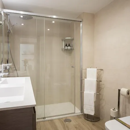 Elegante Y Amplio Con Vistas Espectaculares *