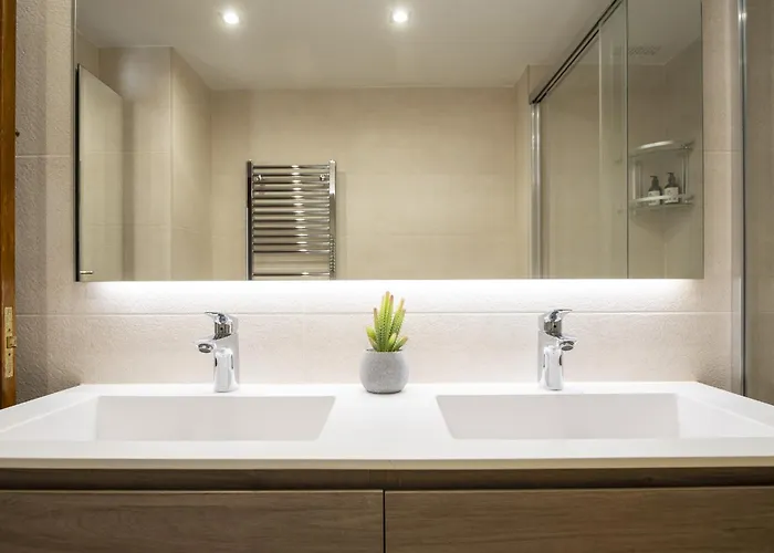 Elegante Y Amplio Casa Con Vistas Espectaculares Apartmán Santander