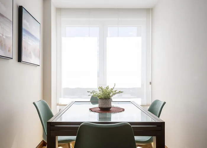 Elegante Y Amplio Casa Con Vistas Espectaculares Santander